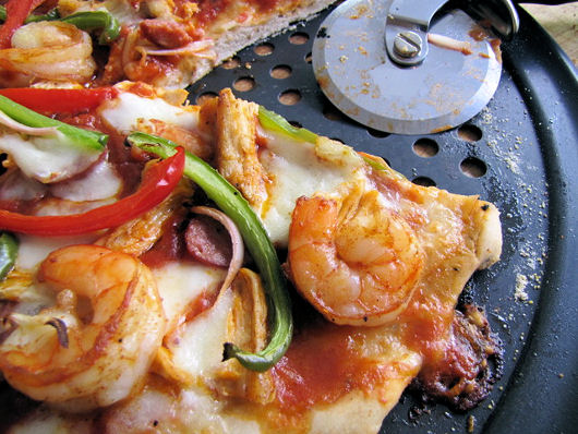 Post image for Spicy Jambalaya Pizza
