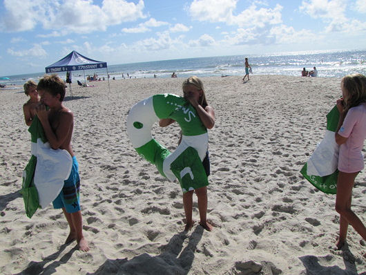 Surfing Community - Chris Crocker Surf Contest 9A