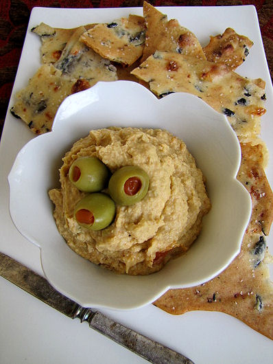 Post image for Green Olive & Pimento Hummus {Giveaway}