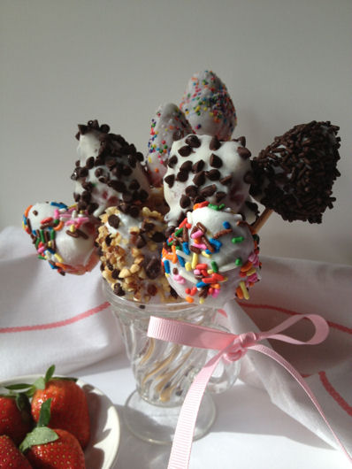 Frozen Strawberry Yogurt Pops-B