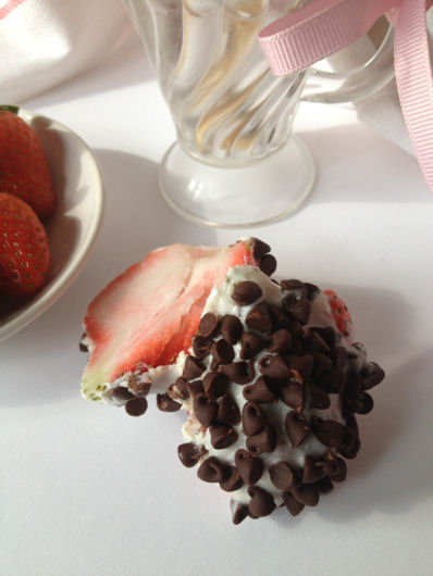 Frozen Strawberry Yogurt Pops-D